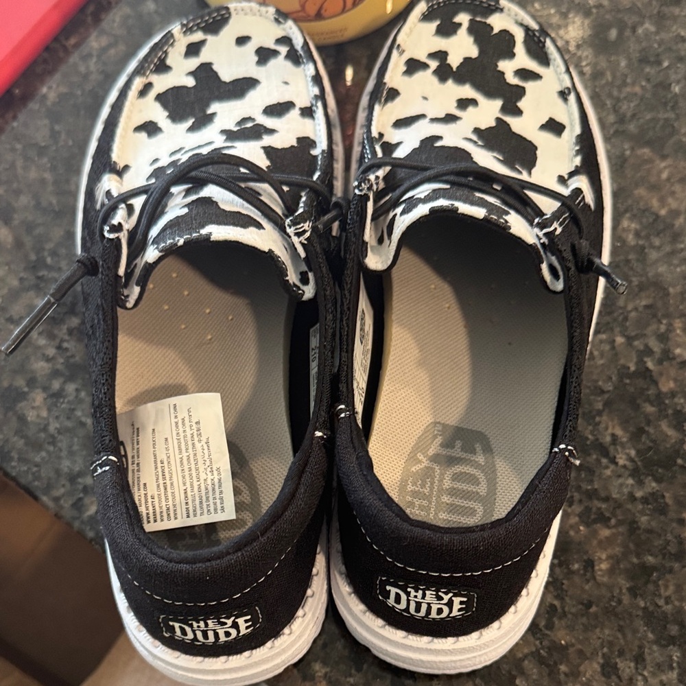 Hey Dude Women’s Black and White Shoes - Picture 3 of 9